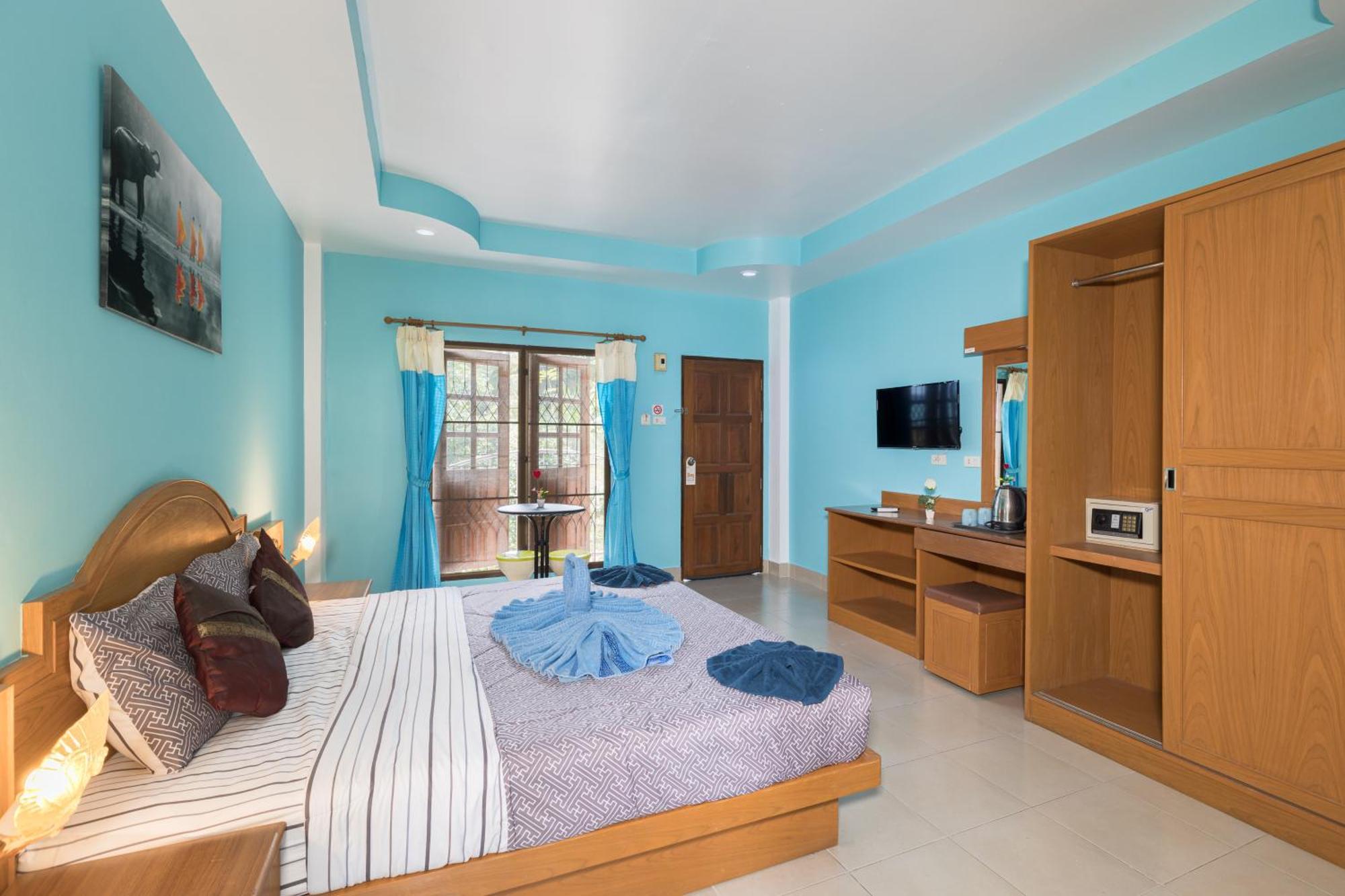 Отель Grand View Patong Экстерьер фото